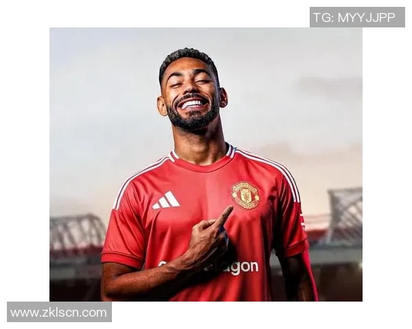 曼联宣布签下英超新秀，球迷期待他的表现能为红魔注入新的活力！